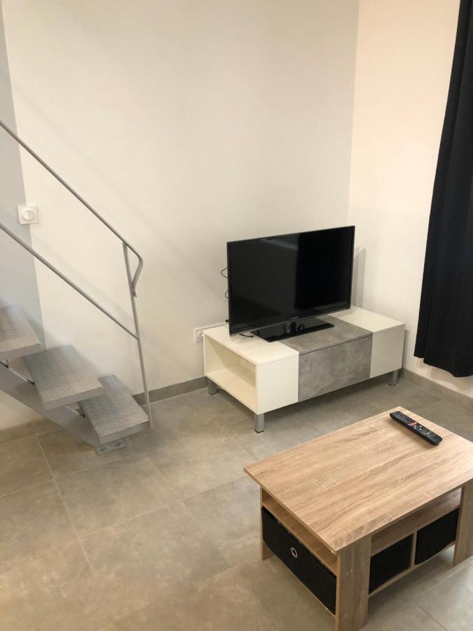 Appartement En Centre Ville Hyères Exteriör bild