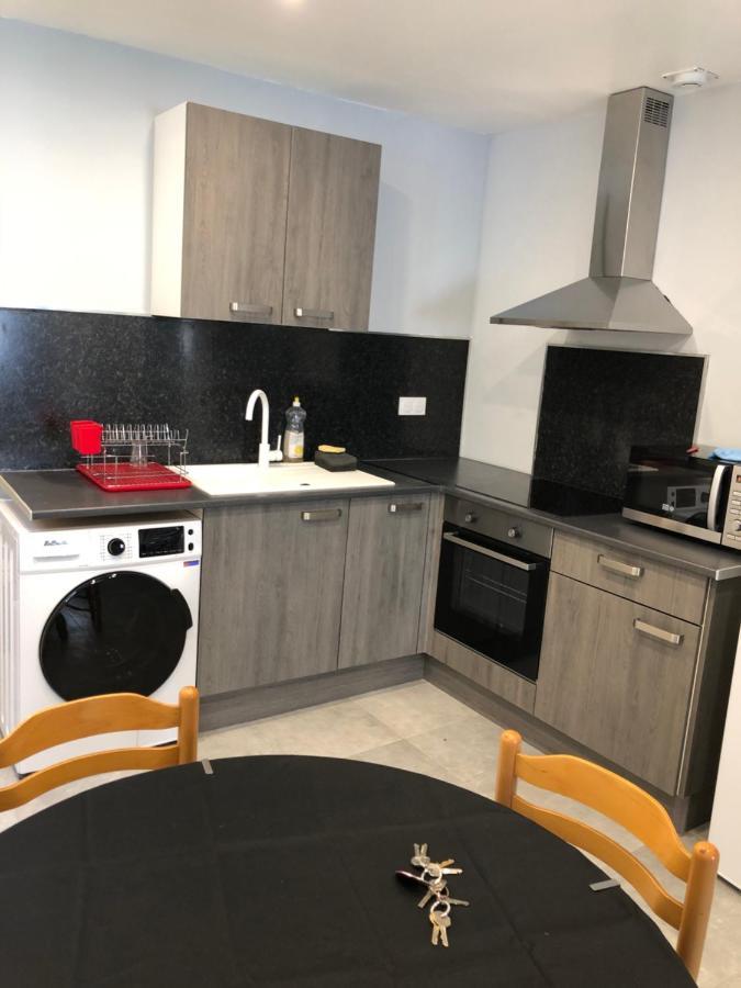 Appartement En Centre Ville Hyères Exteriör bild