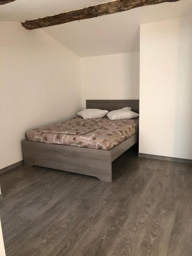 Appartement En Centre Ville Hyères Exteriör bild