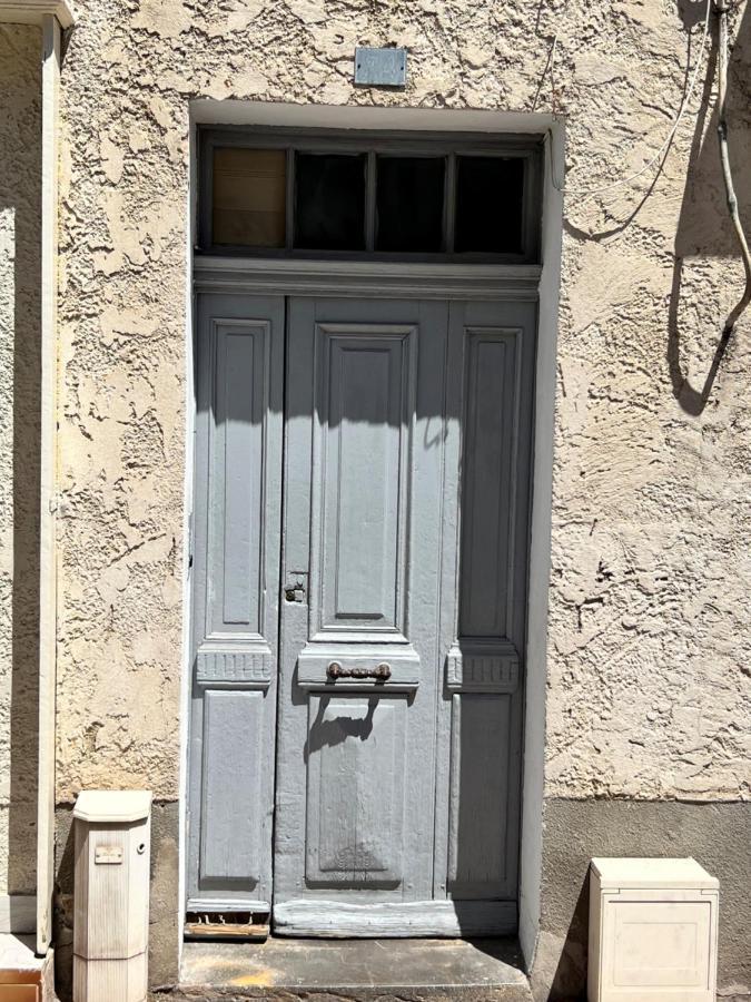Appartement En Centre Ville Hyères Exteriör bild